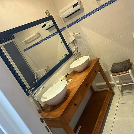 Hotel La Des Palmiers *