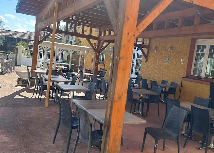 La Des Palmiers Hotel